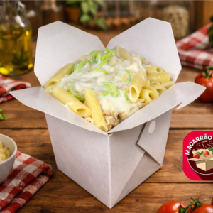 Macarrão Branco Cremoso com Frango e Alho Poró (Jota Quest)