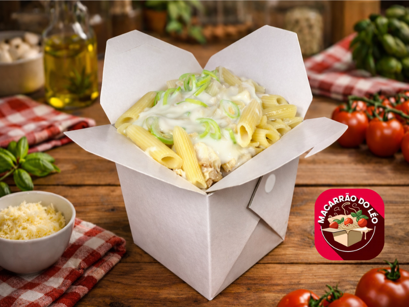 Macarrão Branco Cremoso com Frango e Alho Poró (Jota Quest)